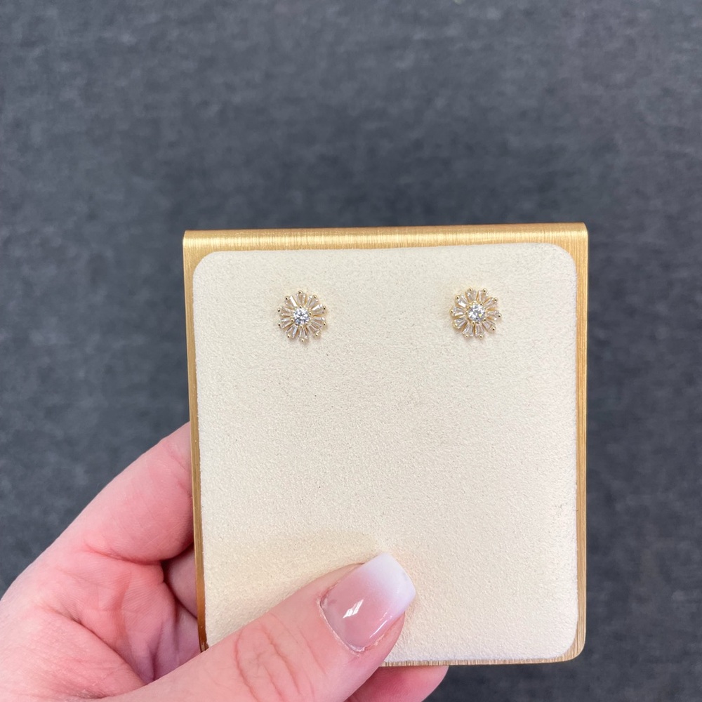 Dainty Sterling Silver Gold Toned Flower Stud Earrings - Picture 3 of 4